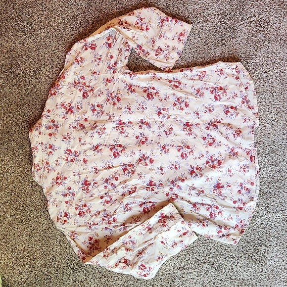 DCC | Floral Button Down - Picture 3 of 9